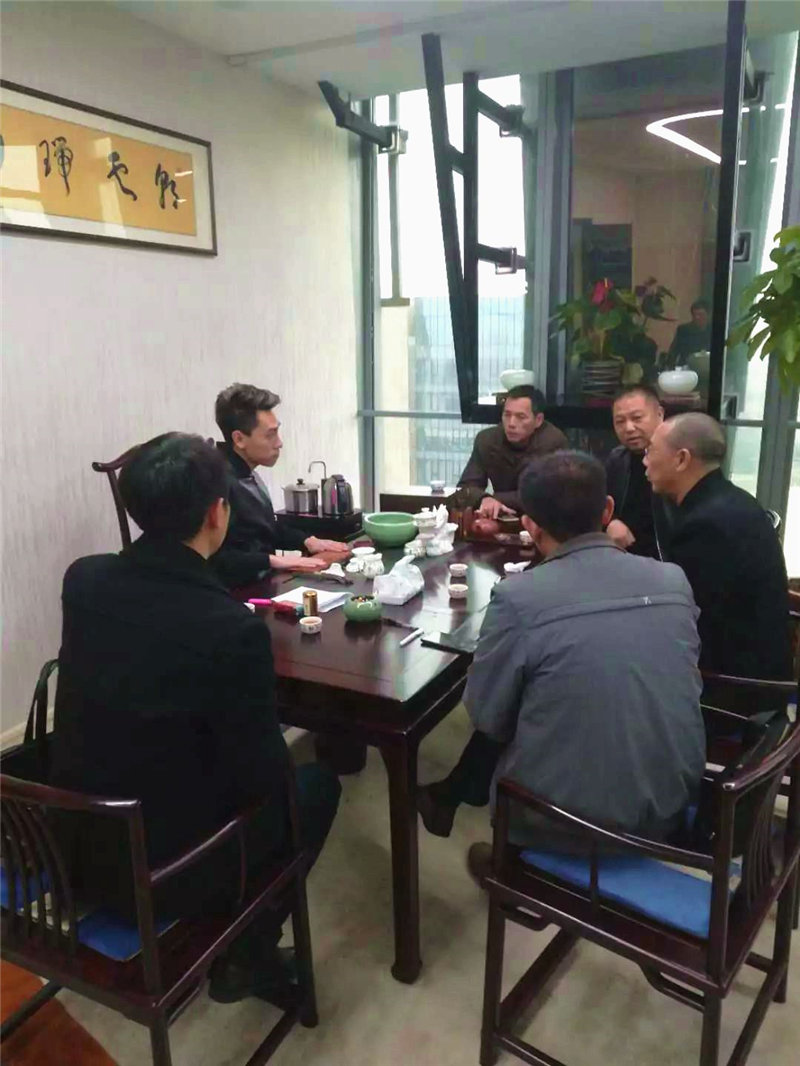 南平市建筑業(yè)協(xié)會(huì)對(duì)福建易順建筑工程有限公司福州分公司進(jìn)行走訪(fǎng)