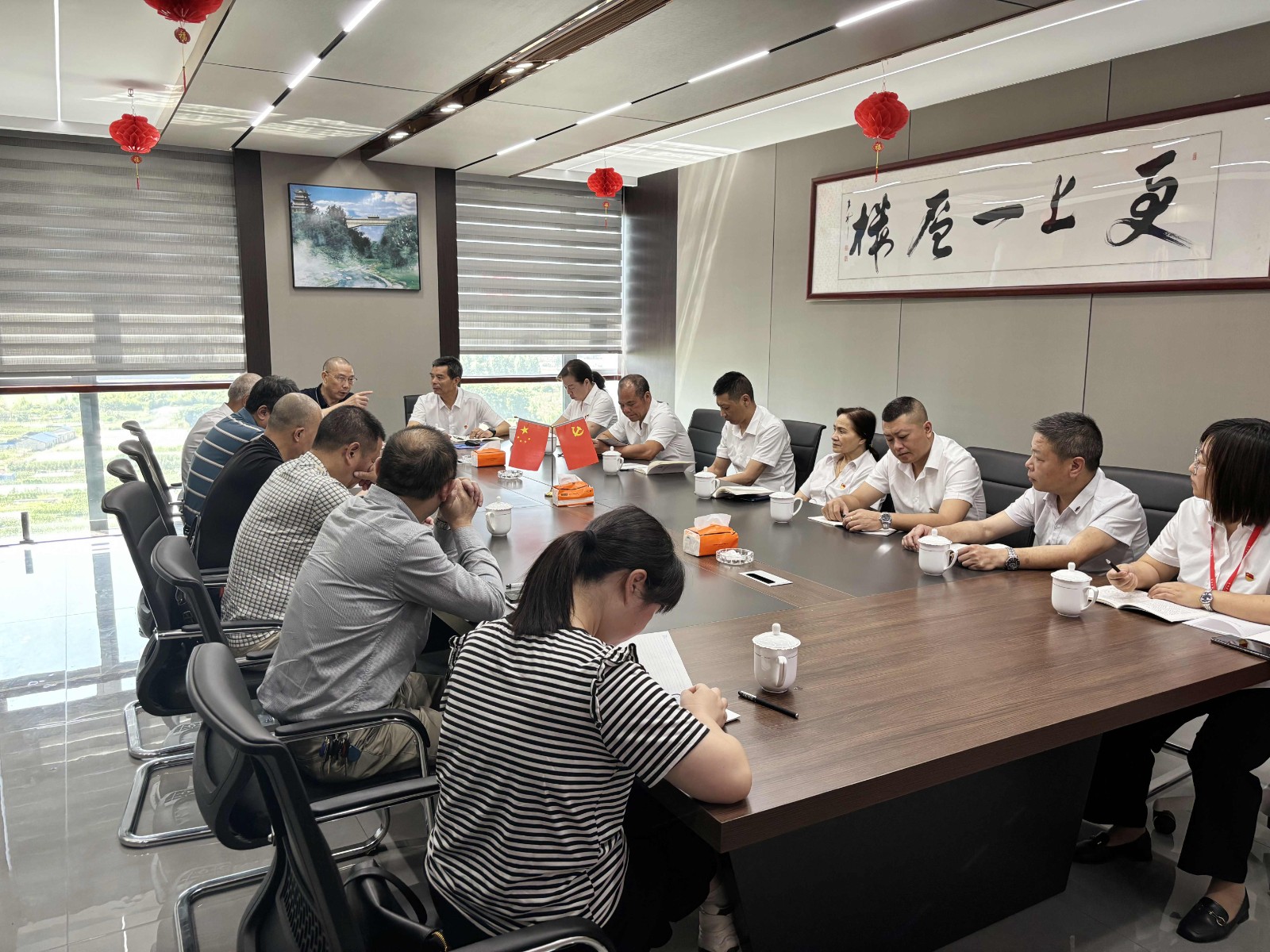 南平市建筑業(yè)協(xié)會(huì)黨支部、易順建工集團(tuán)有限公司黨支部聯(lián)合開(kāi)展深入學(xué)習(xí)《中國(guó)共產(chǎn)黨紀(jì)律處分條例》