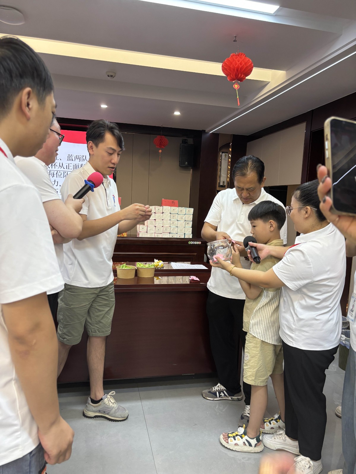 “易聚中秋團圓意，順啟事業(yè)新篇章”易順建工集團2024年中秋活動圓滿舉行